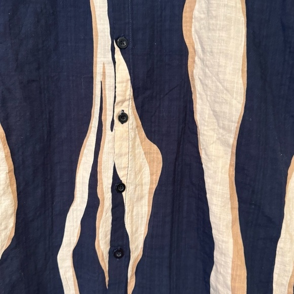 Men's Vatpave Navy Blue and Tan Casual Groovy Short Sleeve Button Down Shirt - Picture 4 of 8